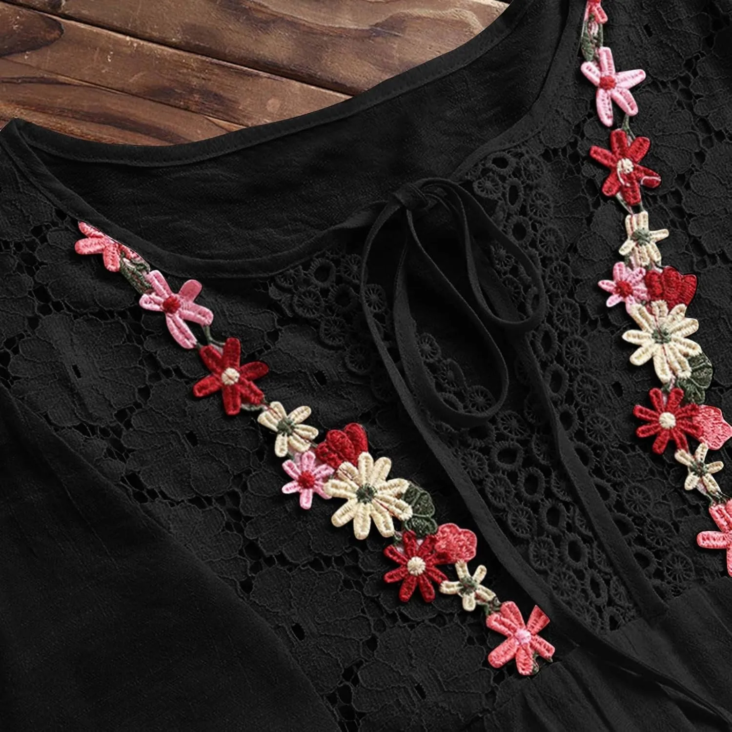 Cotton Linen Blouse for Women Summer Embroidery Baggy Long Sleeve Lace Patchwork Tunic Tops 2025 Plus Size T-Shirts