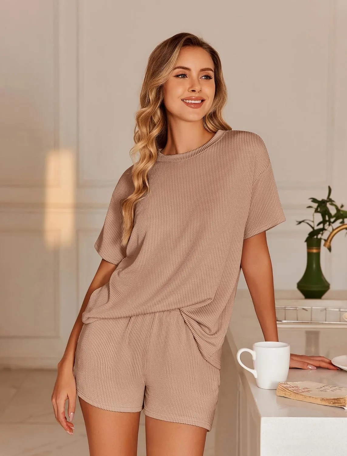 Ekouaer Womens Pajama Sets Short Sleeve Lounge Sets 2 Piece Pjs Tops and Shorts Outfits Matching Loungewear with Pockets