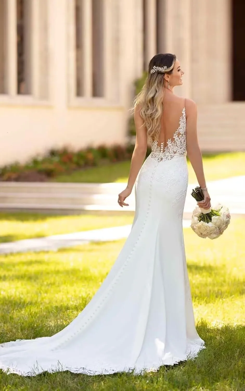 Lace Wedding Dresses for Bride 2025 V Neck Mermaid Bridal Gowns Applique Boho Beach Wedding Gowns with Train