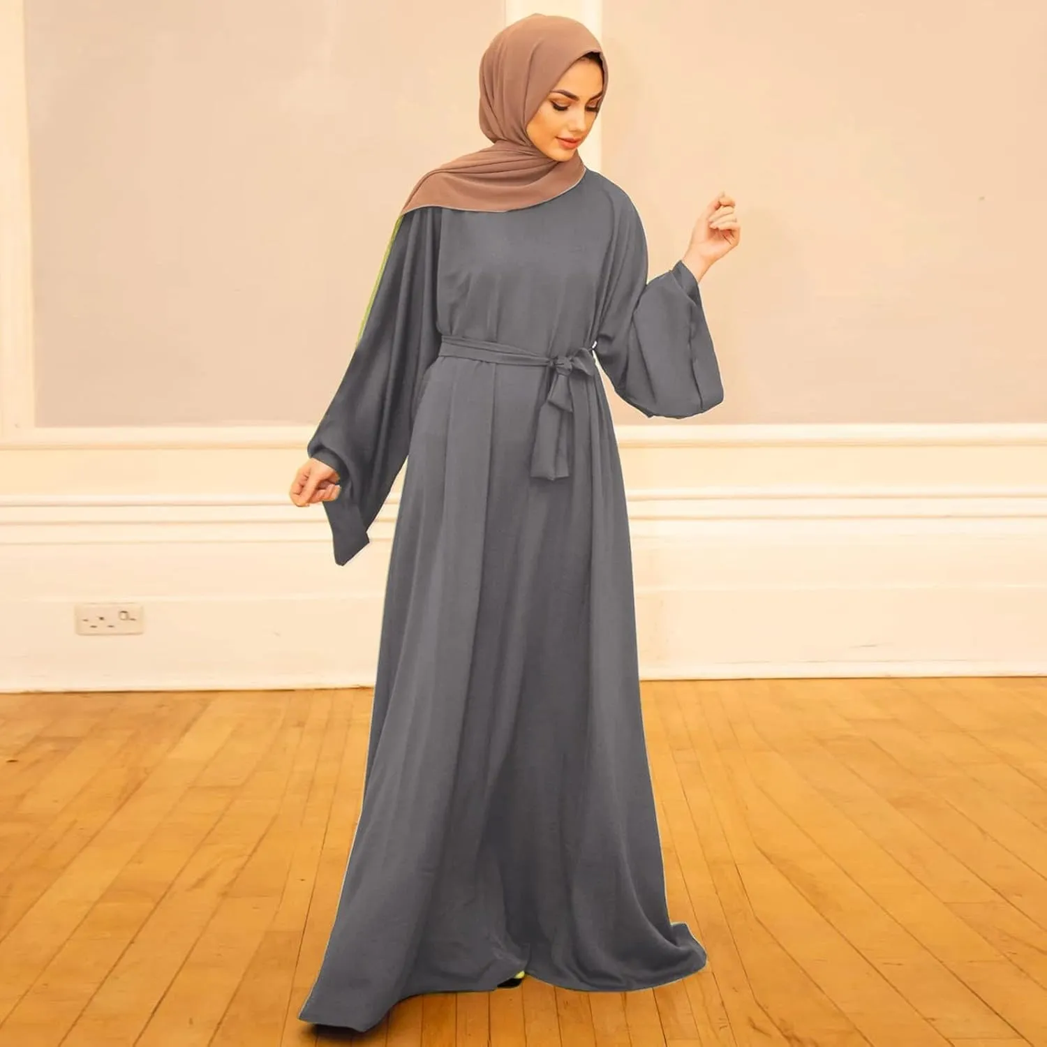 Muslim Dresses for Women Trendy 2024 Arab Cake Long Dress Abaya Dress Islamic National Robe Elegant Kaftan with Belt