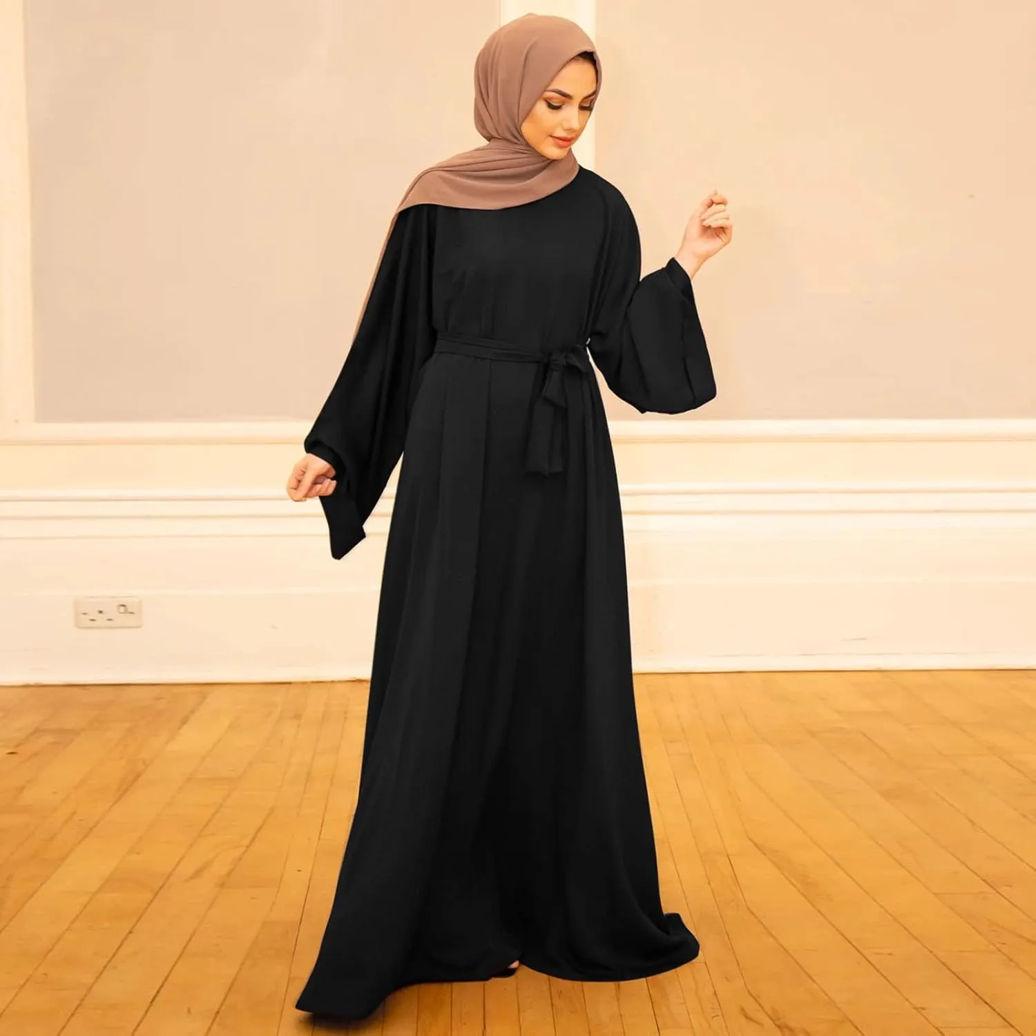 Muslim Dresses for Women Trendy 2024 Arab Cake Long Dress Abaya Dress Islamic National Robe Elegant Kaftan with Belt