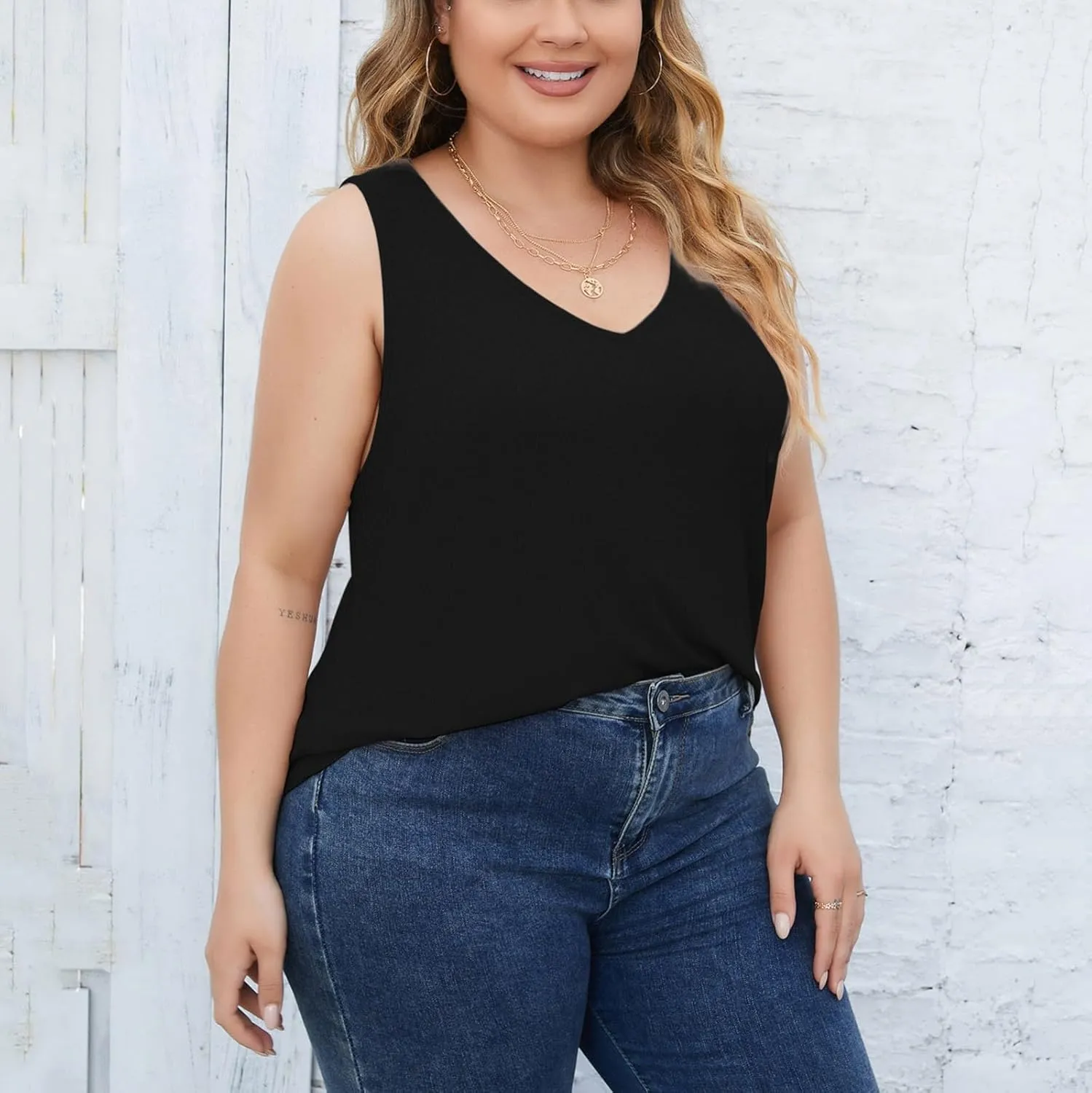 Plus Size Tank Tops for Women Ribbed V Neck Sleeveless Shirt Solid Color Oversized Basic Summer Casual Trendy Tanks