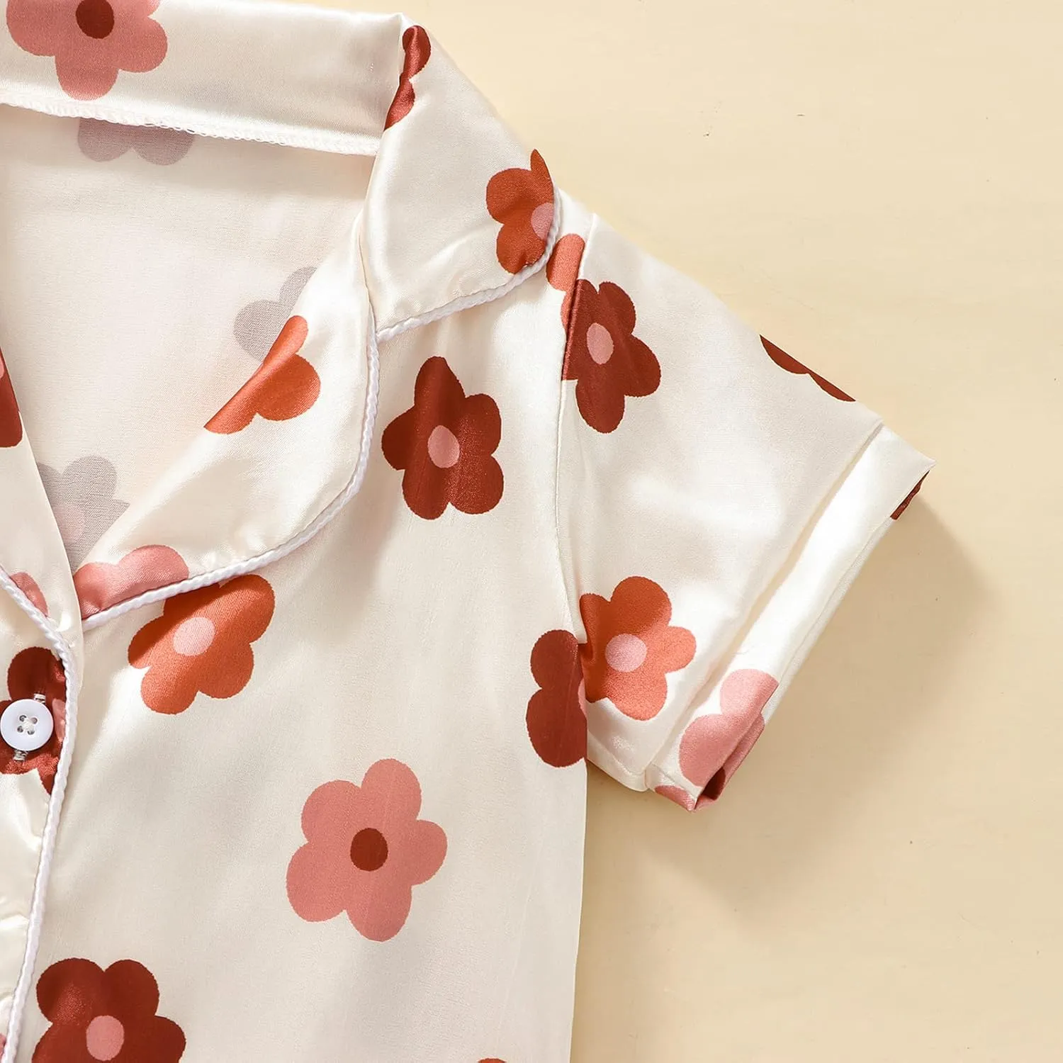 Qiylii 1-6Y Toddler Girls Floral Silk Pajamas Short Sleeve Button-Up Top Shorts Summer 2PC Flowers Satin Pajamas Set