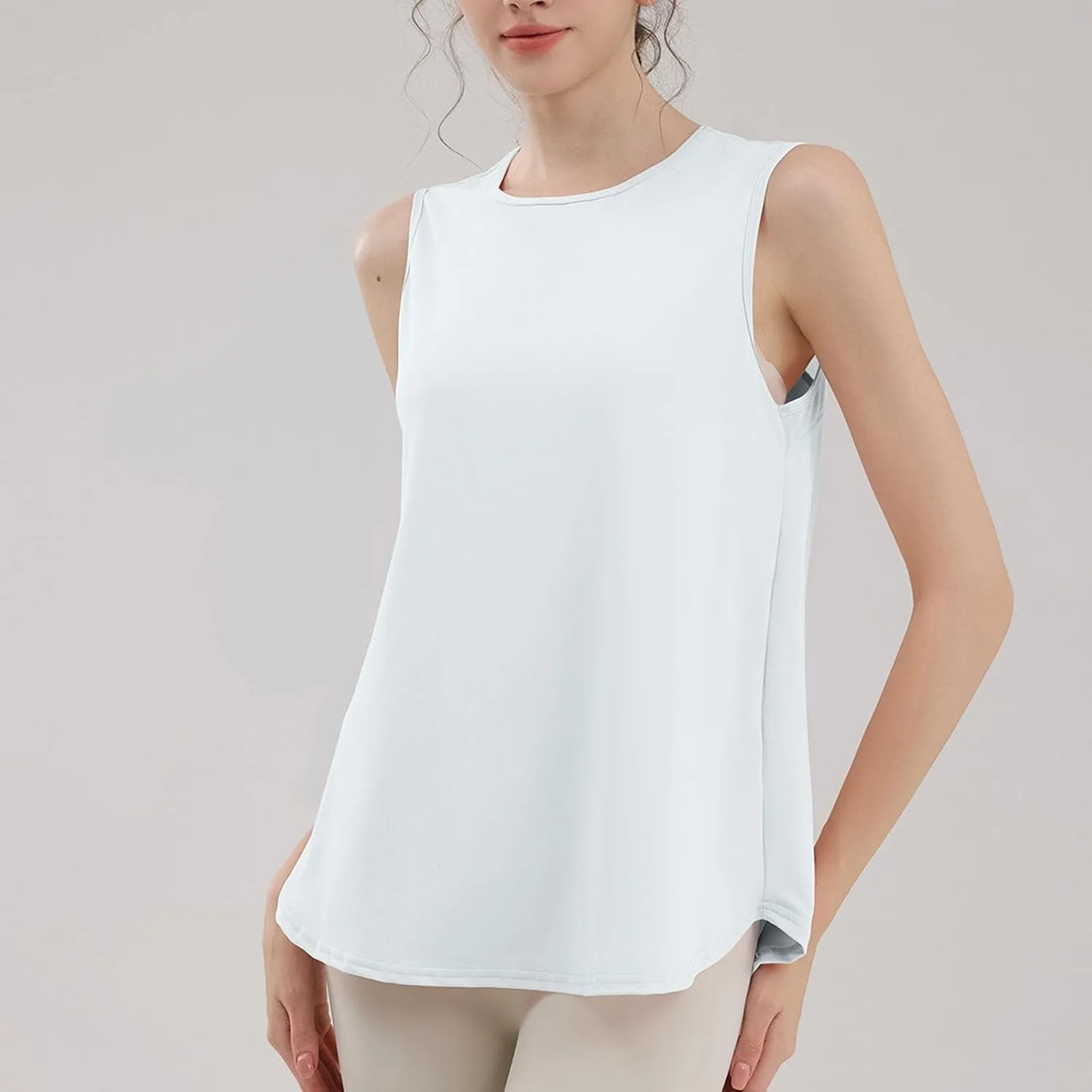 Workout Tank Tops for Women Loose Fit Hem Sleeveless Tanks Trendy Yoga Athletic Outfits Outdoor Sport Clothes