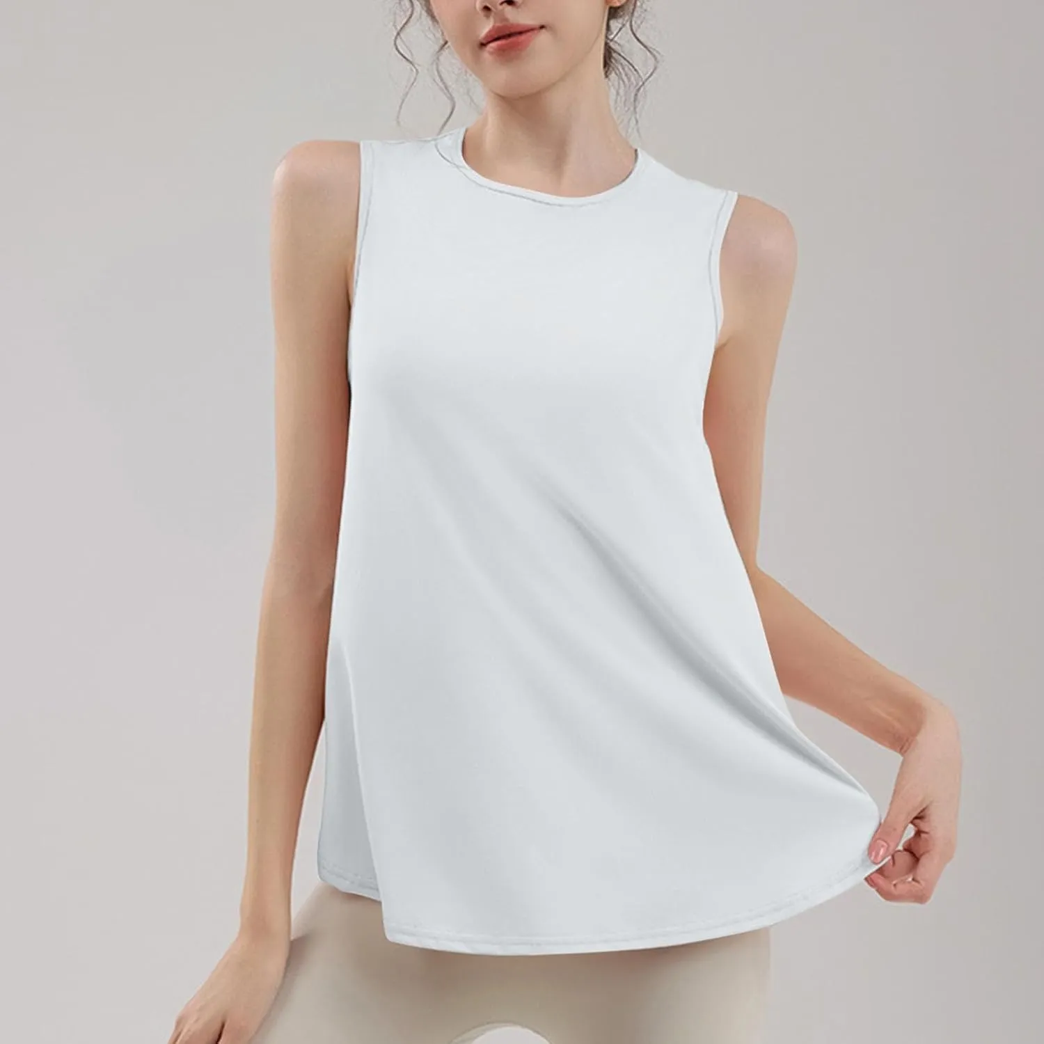 Workout Tank Tops for Women Loose Fit Hem Sleeveless Tanks Trendy Yoga Athletic Outfits Outdoor Sport Clothes